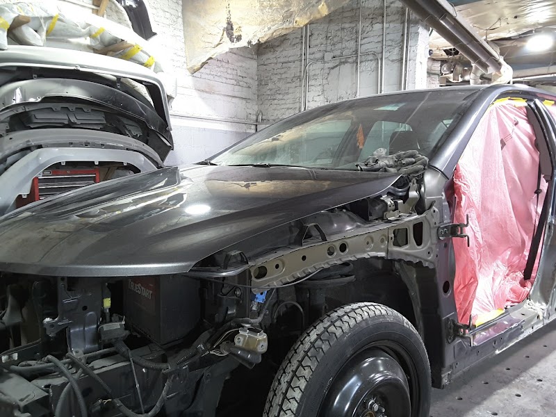 Oscar's Auto Body and Mechanical in Chicago